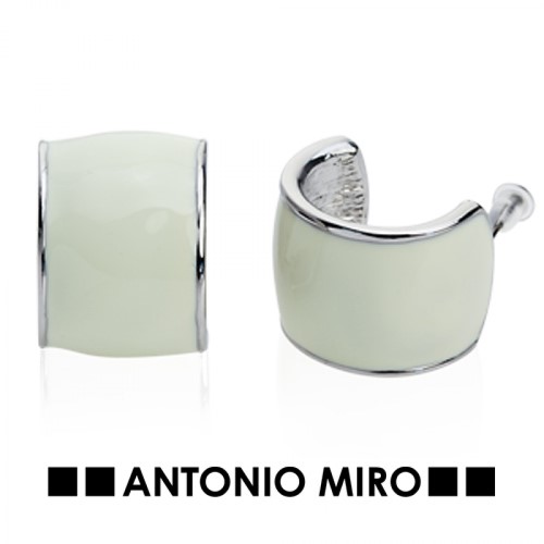 Pendientes Publicitarios Moss     -Antonio Miró-